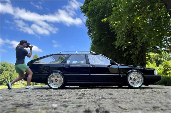 1:18 Audi 200 Quattro 20V Avant Bj.1989 schwarz = inkl. OVP
